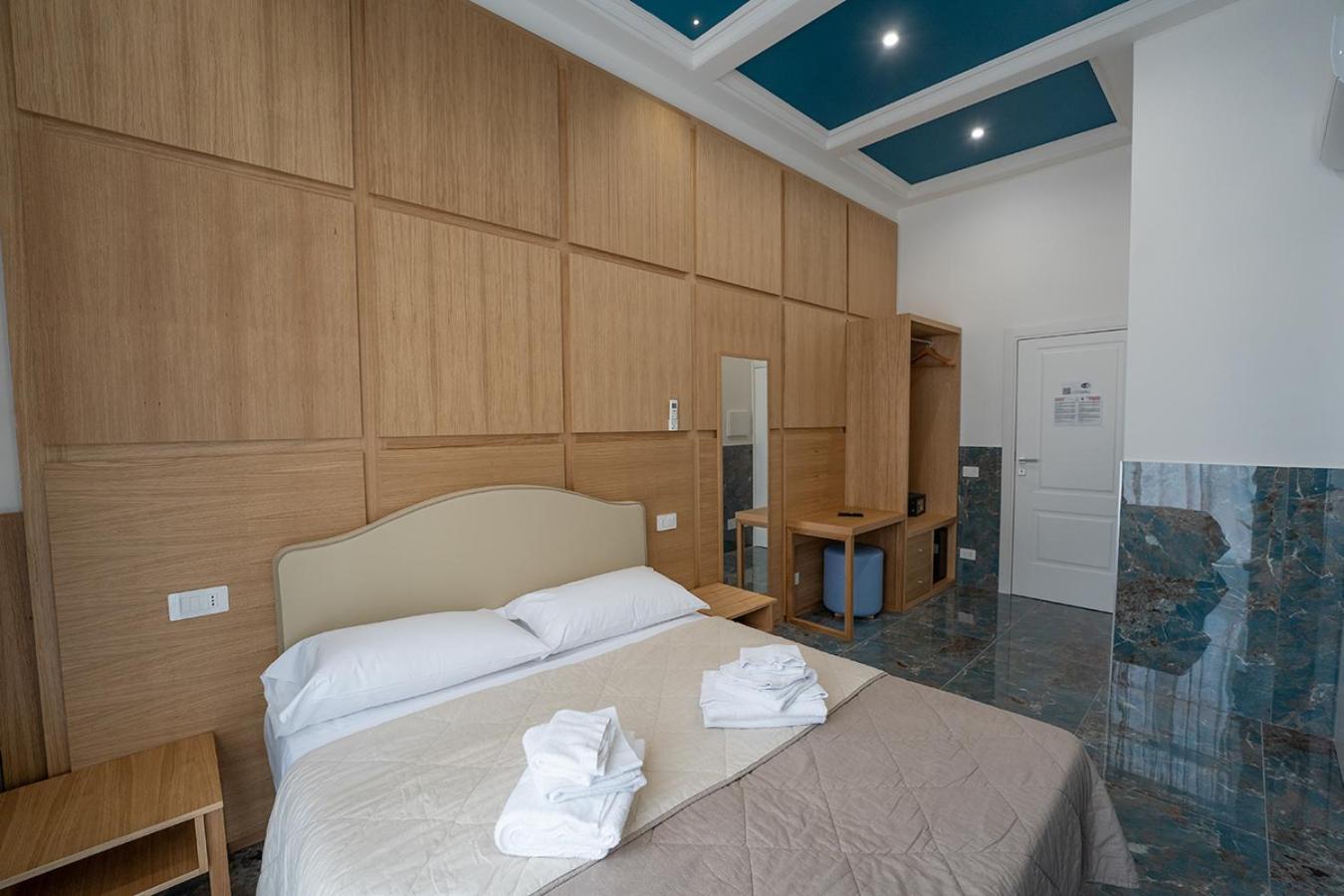 Hr Boutique Porto, Napoli Centro, By Clapa Group Ξενοδοχείο Εξωτερικό φωτογραφία